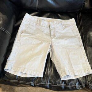 Women’s J. Crew Light Gray Flat Front Shorts size 6 length 17 in